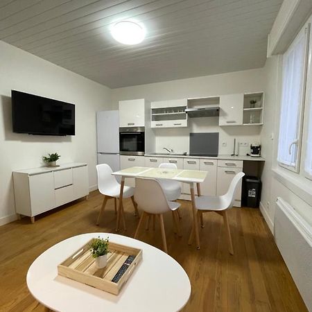 Charmant Logement Avec Garage A 勒波泰勒 外观 照片